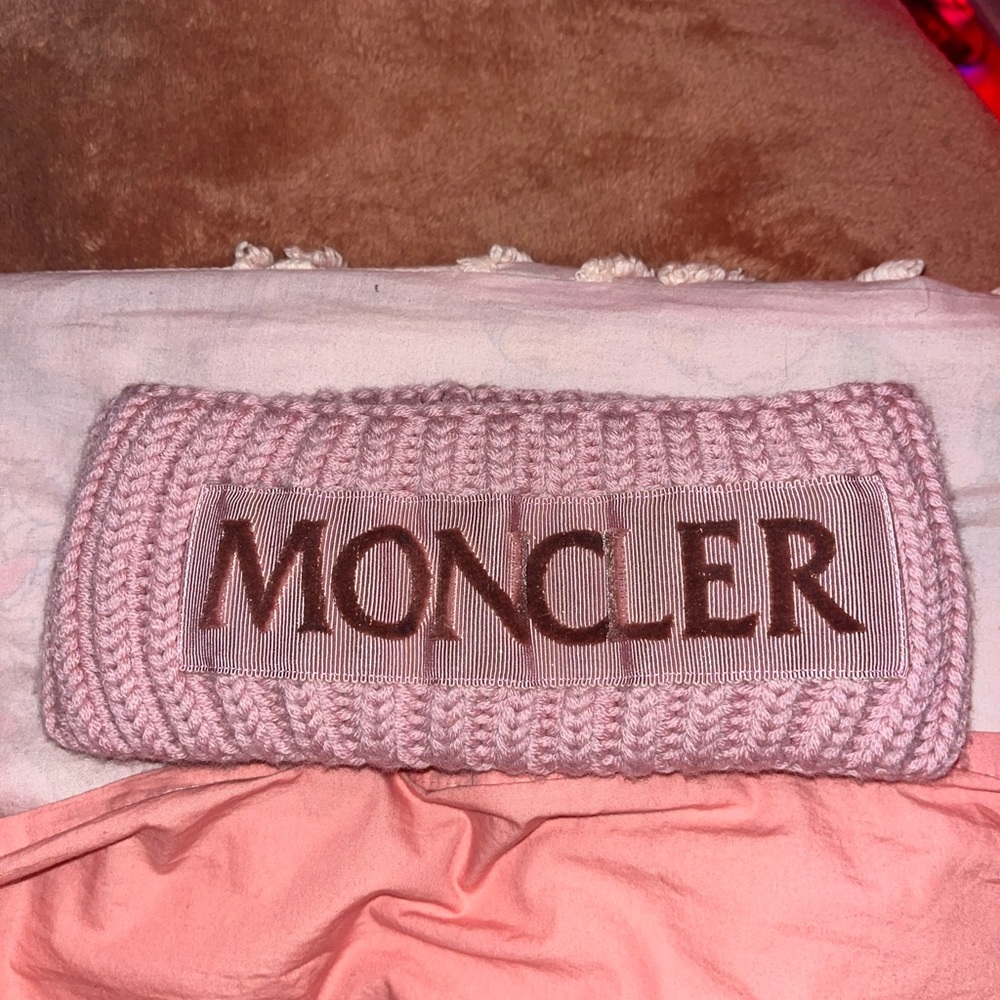 moncler headband!